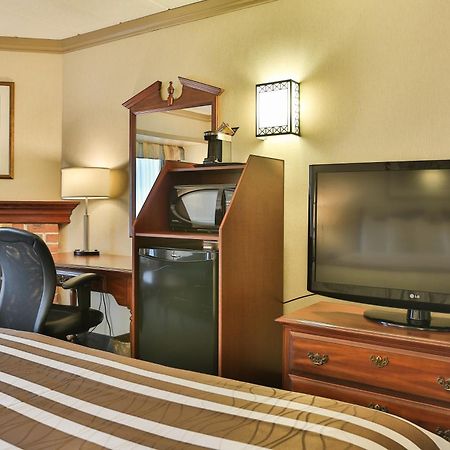 Best Western Brantford Hotel And Conference Centre Exteriér fotografie